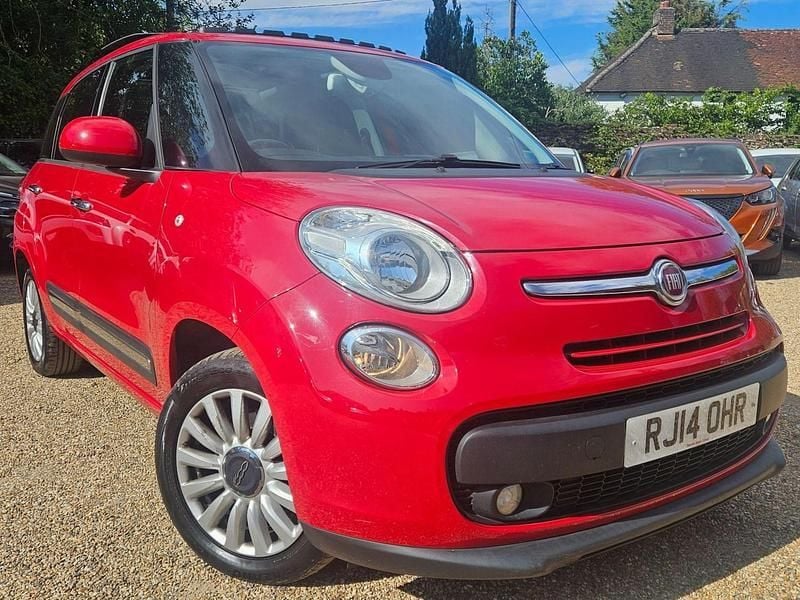 Red Used 2014 Fiat 500L Lounge MPV | £4,250 (Fair price) - Image 1/4