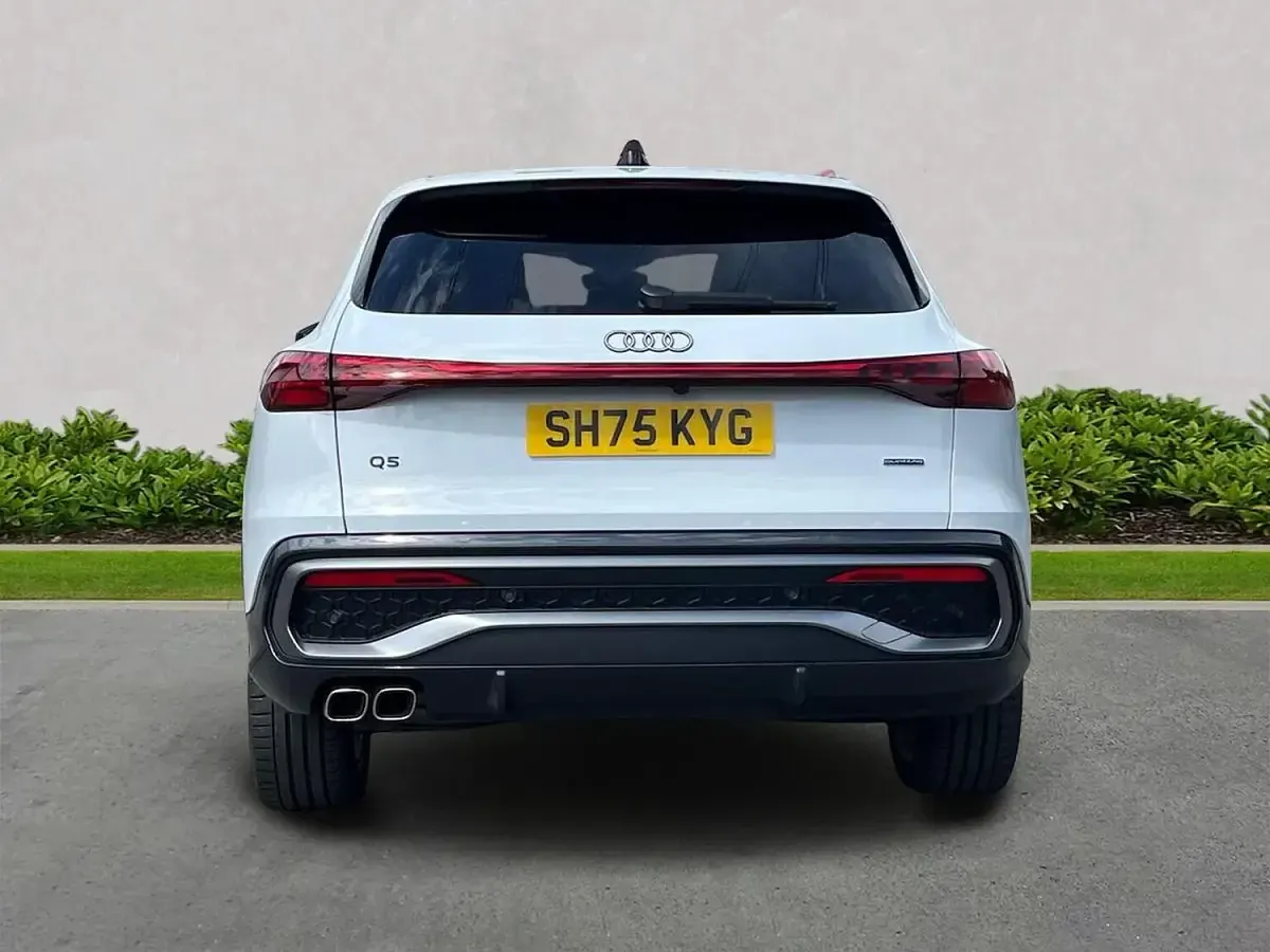 Used Audi Q5 S-Line 204 HP (150 kW) 2025 White SUV
