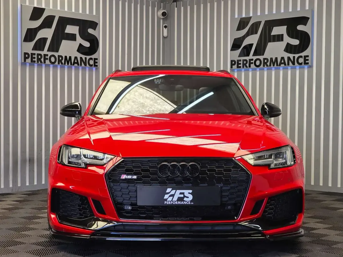 Used Audi RS4 Comfort 450 HP (330 kW) 2018 Red Estate