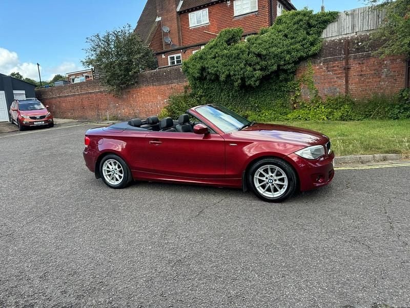 Used BMW 118 Cabriolet 143 HP (105 kW) 2011 Red Cabriolet