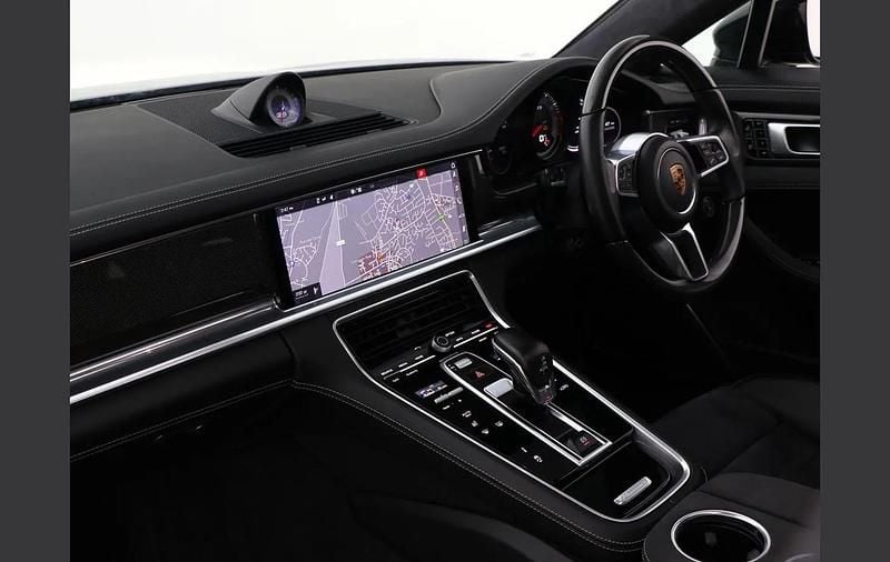 Used Porsche Panamera 453 HP (333 kW) 2019 Silver Hatchback