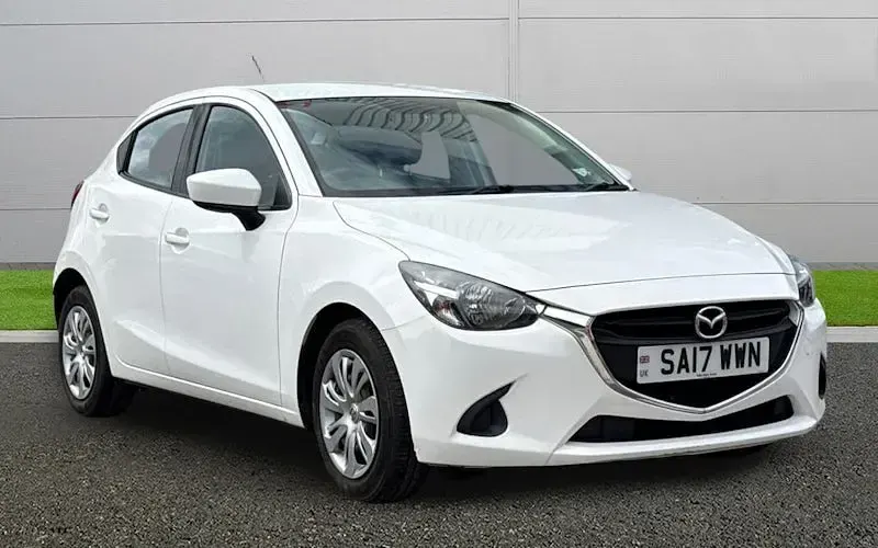 Begagnad Mazda 2 75 HK (55 kW) 2017 Halvkombi