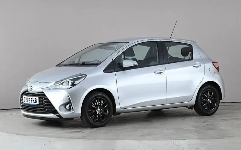 Used Toyota Yaris Hybrid 101 HP (74 kW) 2019 Hatchback