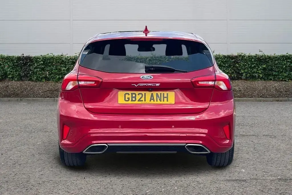 Used Ford Focus Vignale 2021 Red Hatchback