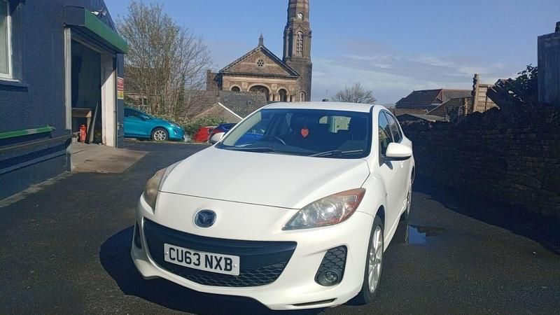 Begagnad Mazda 3 105 HK (77 kW) 2013 Vit Halvkombi