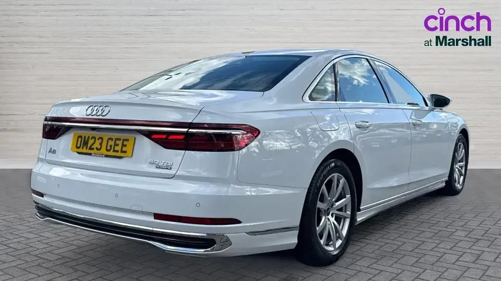 Used Audi A8 Sport 286 HP (210 kW) 2023 White Sedan