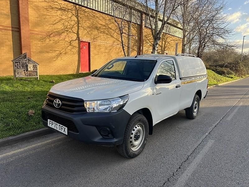 White Used 2020 Toyota HiLux Active Pickup | £18,790 (A bit pricey) - Image 1/4