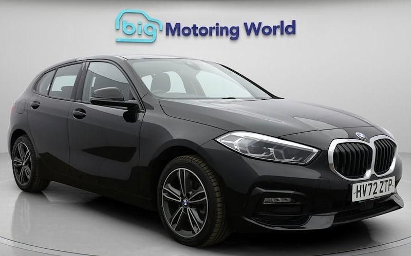 Used BMW 118 Sport Line 150 HP (110 kW) 2022 Hatchback