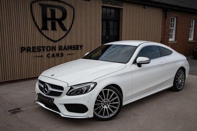 Used Mercedes C220 AMG line 170 HP (125 kW) 2018 White Coupe