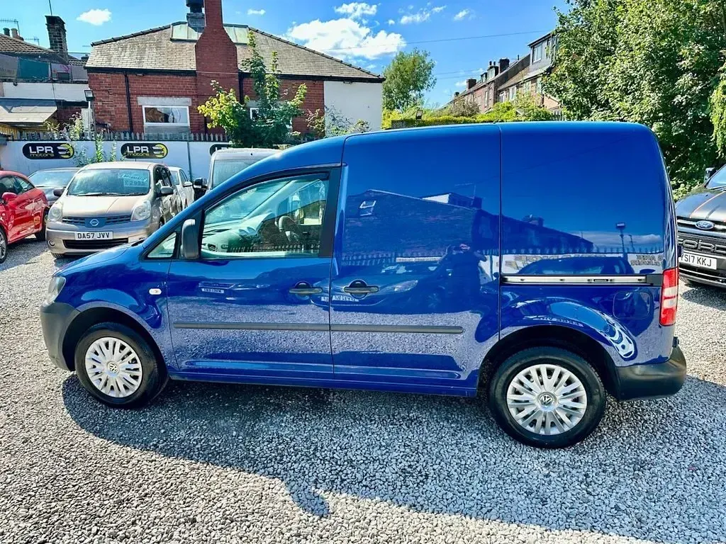 Used VW Caddy 74 HP (54 kW) 2012 Blue MPV