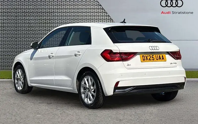 Used Audi A1 Sportback Sport 95 HP (69 kW) 2025 White Hatchback