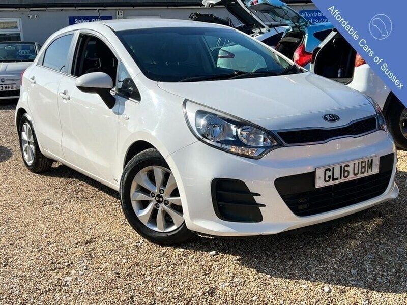 White Used 2016 Kia Rio Hatchback | £6,495 (Fair price) - Image 1/4