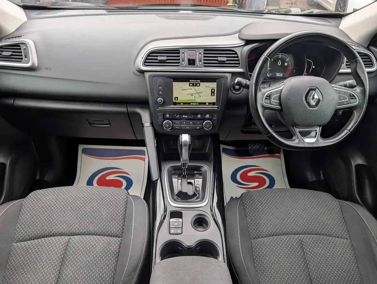 Usado Renault Kadjar Dynamique 110 HP (80 kW) 2017 Preto SUV