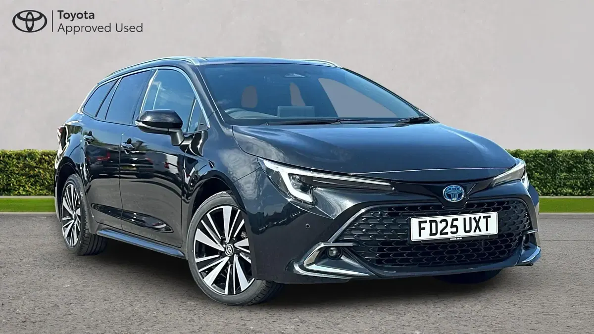 Used Toyota Corolla Design 140 HP (102 kW) 2025 Estate