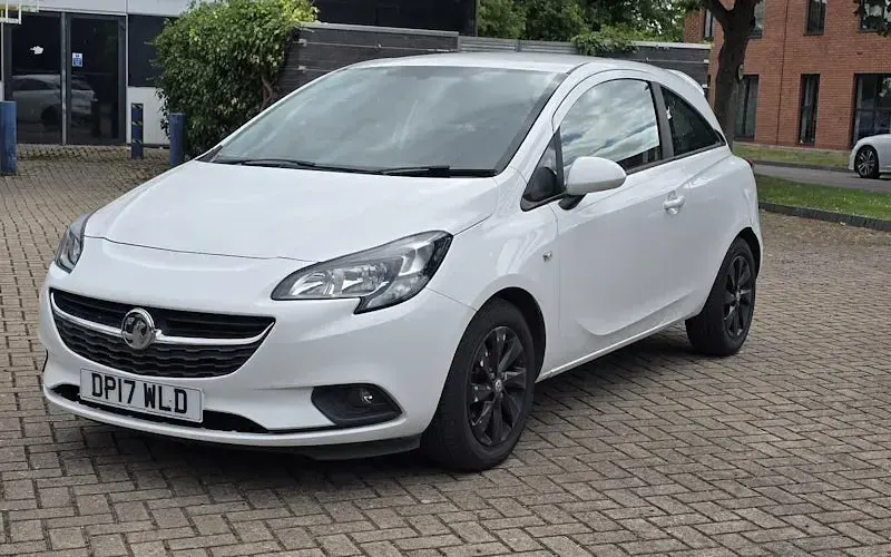Used Vauxhall Corsa Design Edition 75 HP (55 kW) 2017 Hatchback