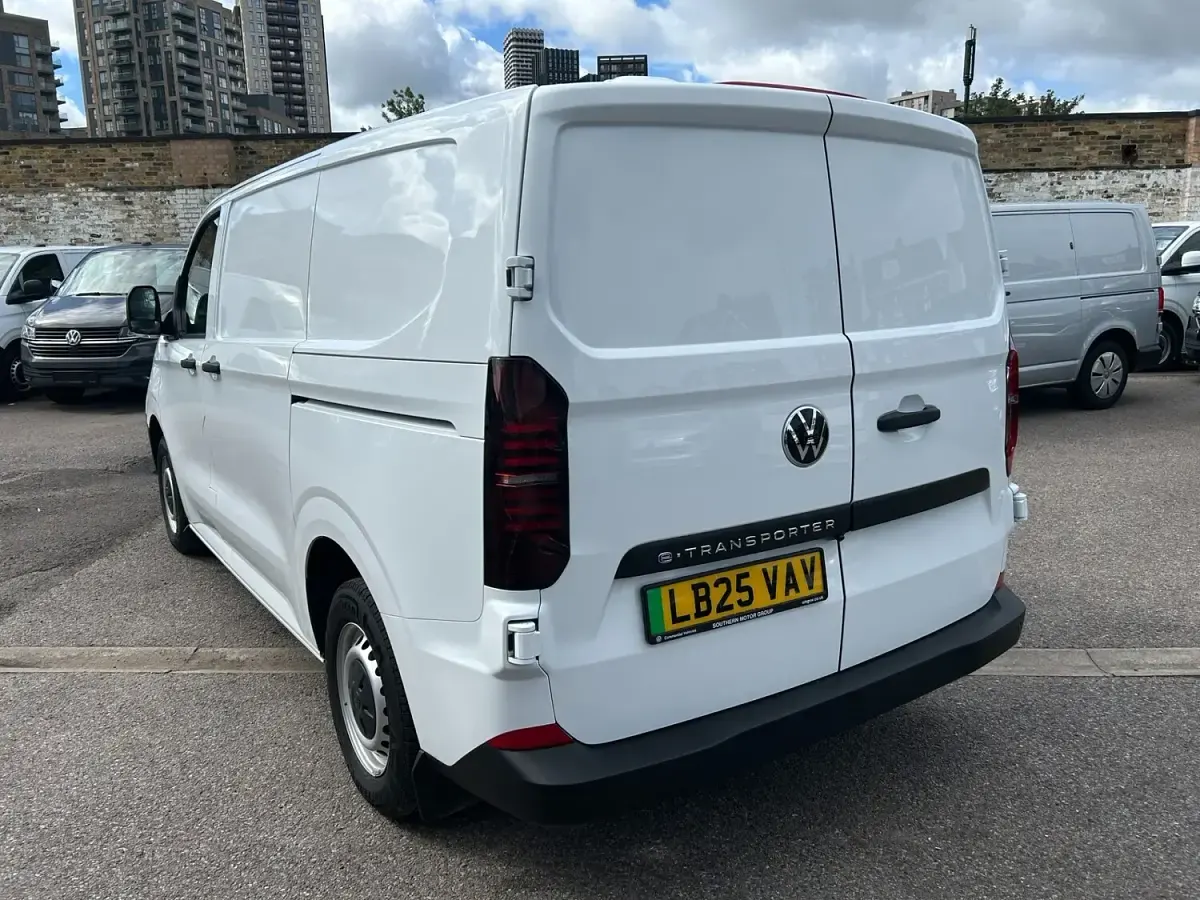 Used VW Transporter 100 kW (136 HP) 2025 White Van
