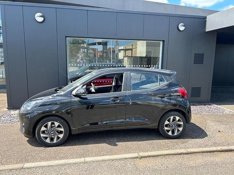 New Hyundai i10 Advanced 63 HP (46 kW) 2025 Phantom black Hatchback