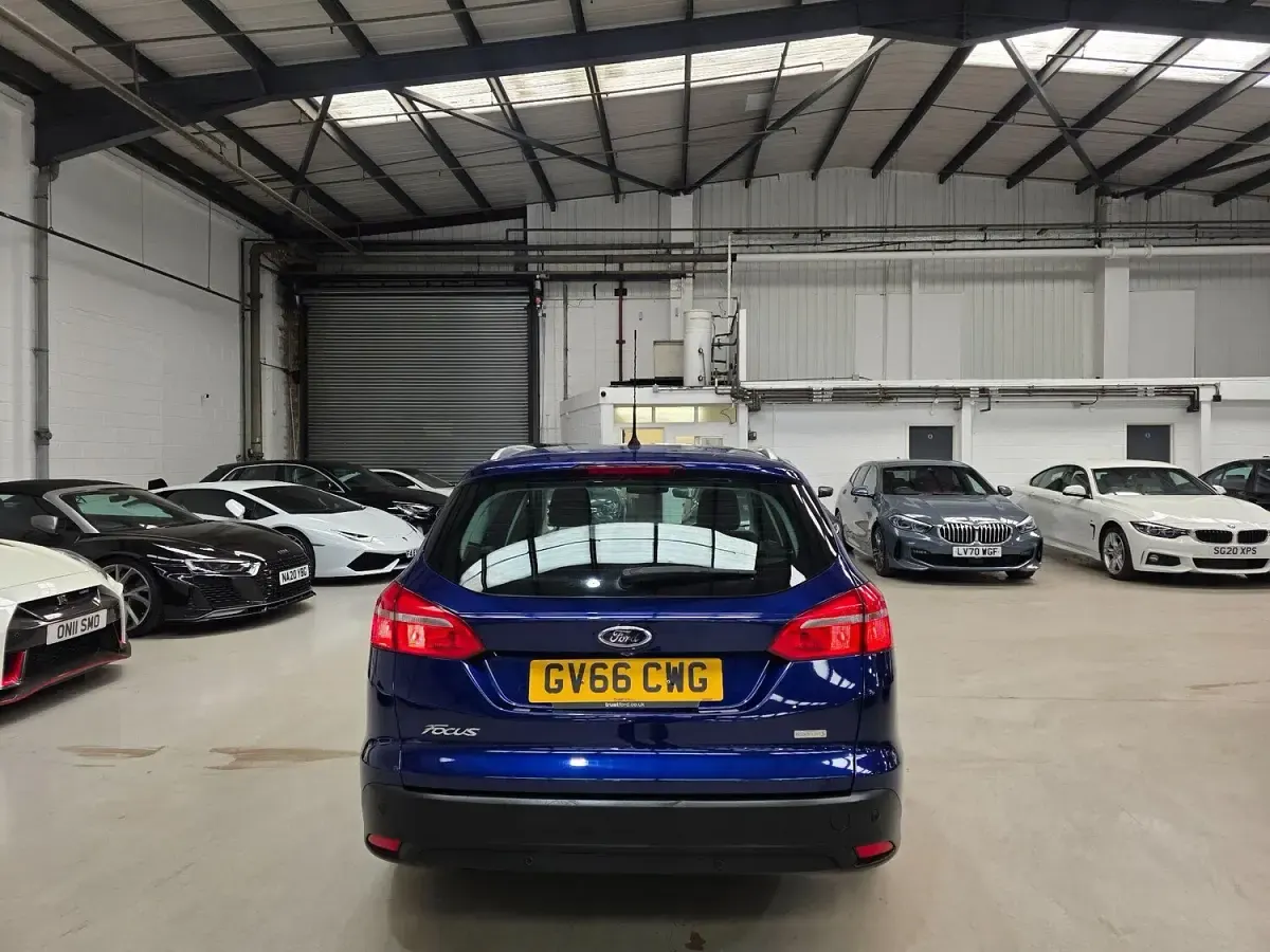 Used Ford Focus Titanium 125 HP (91 kW) 2016 Blue Estate