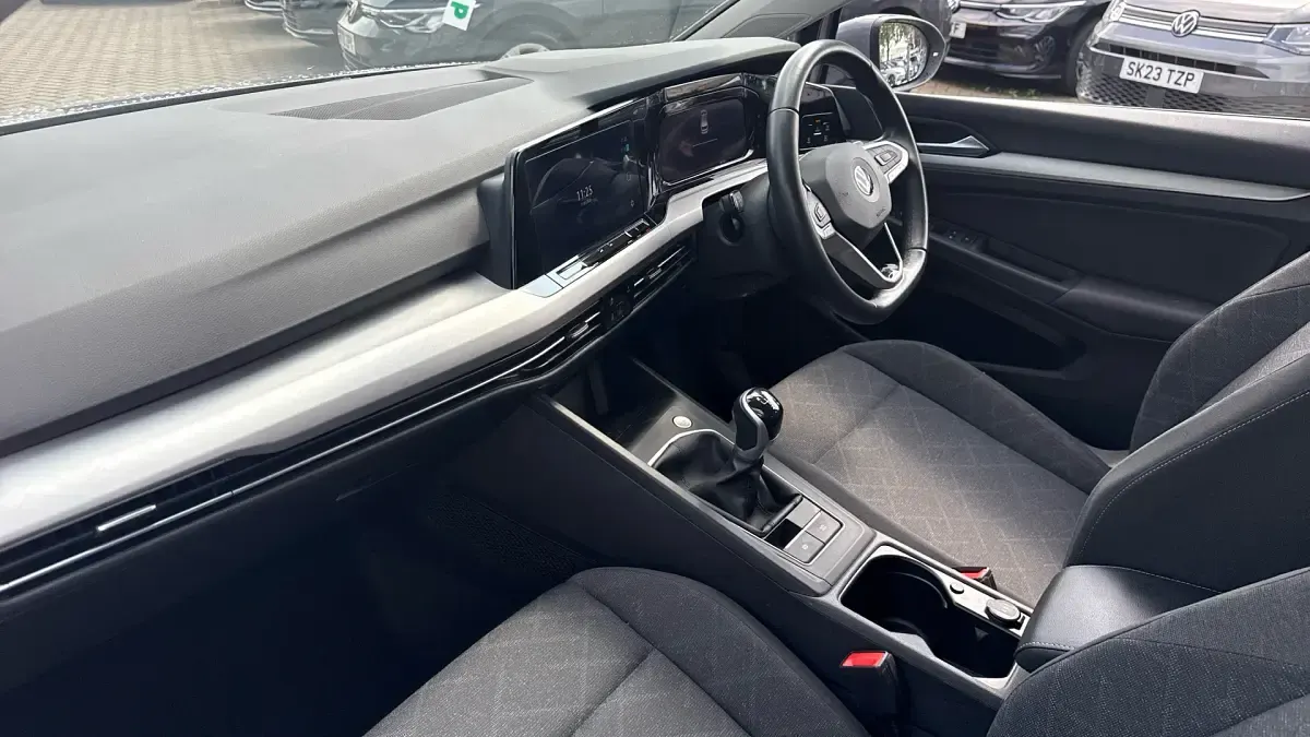 Used VW Golf VIII Life 110 HP (80 kW) 2022 Grey Hatchback