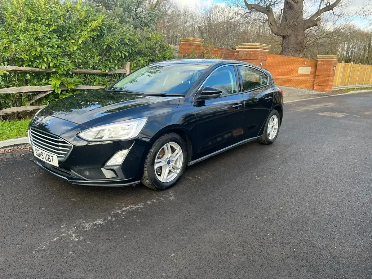 Used Ford Focus Zetec 120 HP (88 kW) 2019 Black Hatchback