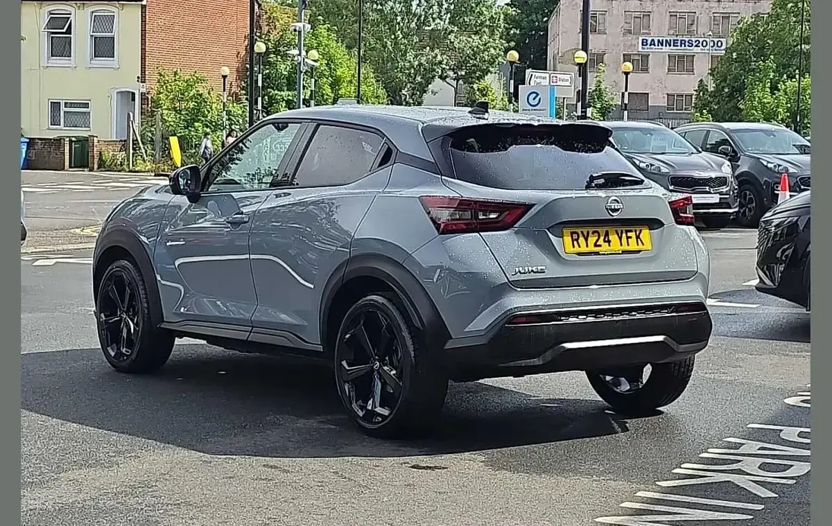 Used Nissan Juke Tekna 112 HP (82 kW) 2024 Grey SUV