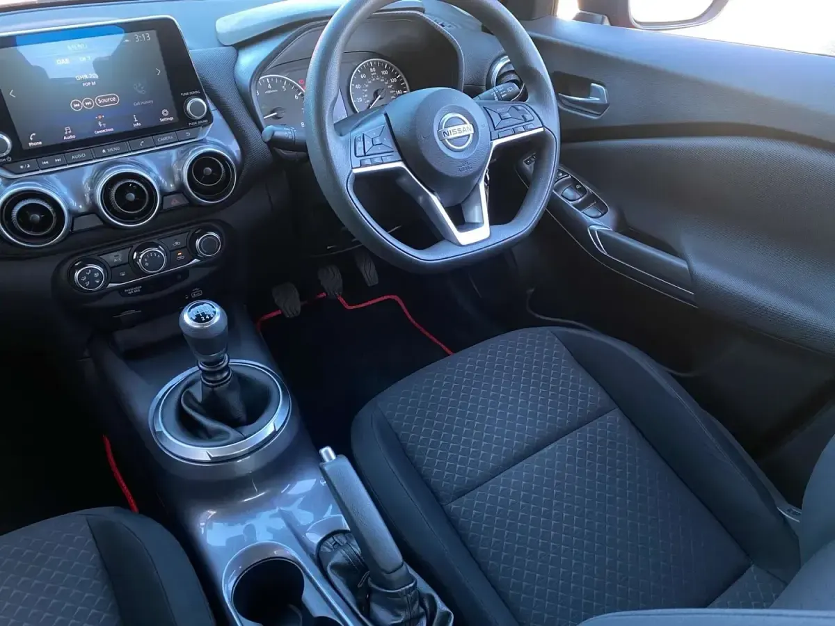 Used Nissan Juke Acenta 117 HP (86 kW) 2022 Red SUV