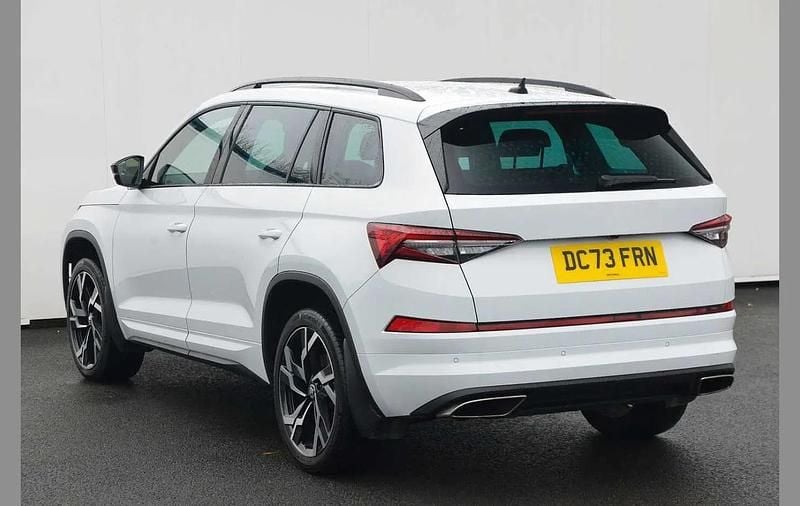 Used Skoda Kodiaq vRS 241 HP (177 kW) 2024 Moon white metallic SUV