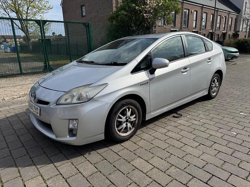 Used Toyota Prius T3 2010 Silver Hatchback
