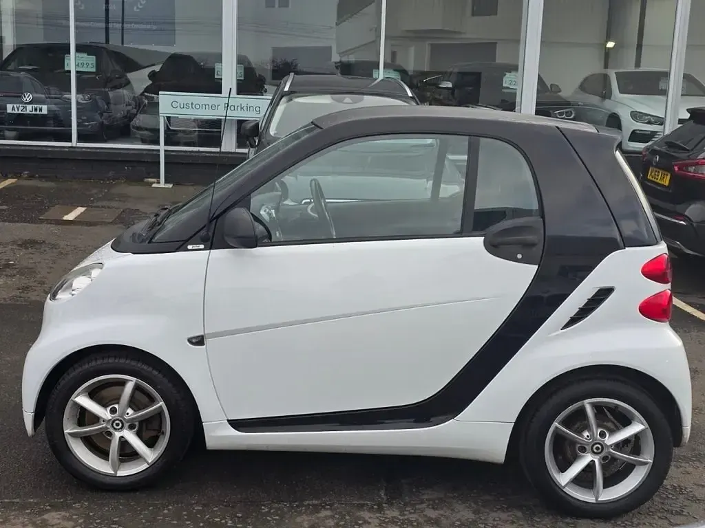 Gebraucht Smart ForTwo Coupé Pulse 71 PS (52 kW) 2011 Weiß Coupé