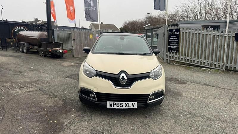 Usado Renault Captur Dynamique 90 HP (66 kW) 2015 Bege SUV