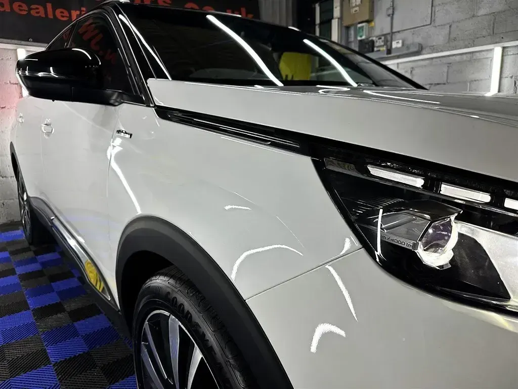 Used Peugeot 5008 Premium 2020 White SUV