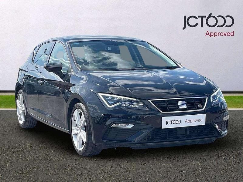 Black Used 2019 Seat Leon FR Hatchback | £11,548 (Good price) - Image 1/4