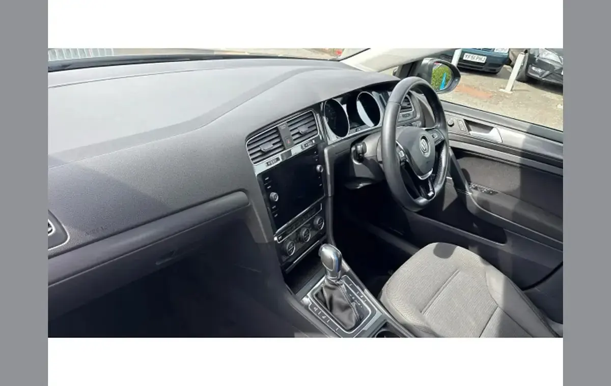 Used VW e-Golf 99 kW (135 HP) 2019 Grey Hatchback