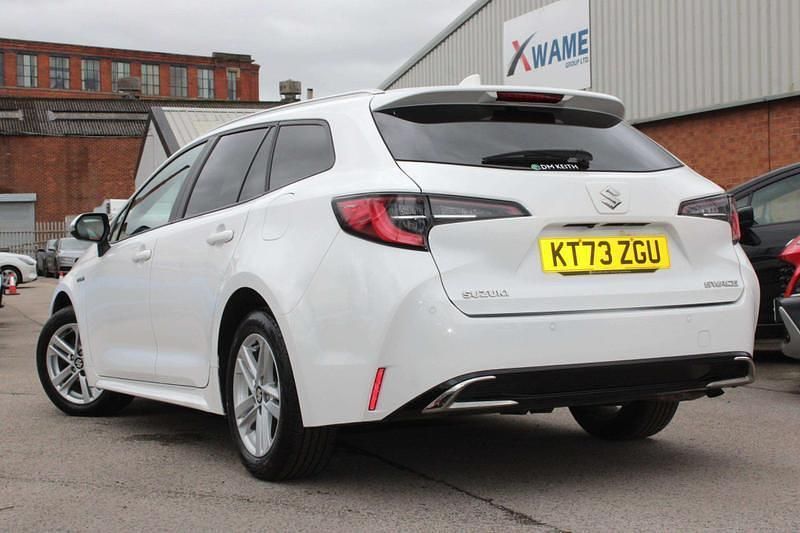 Used Suzuki Swace 2023 White Estate