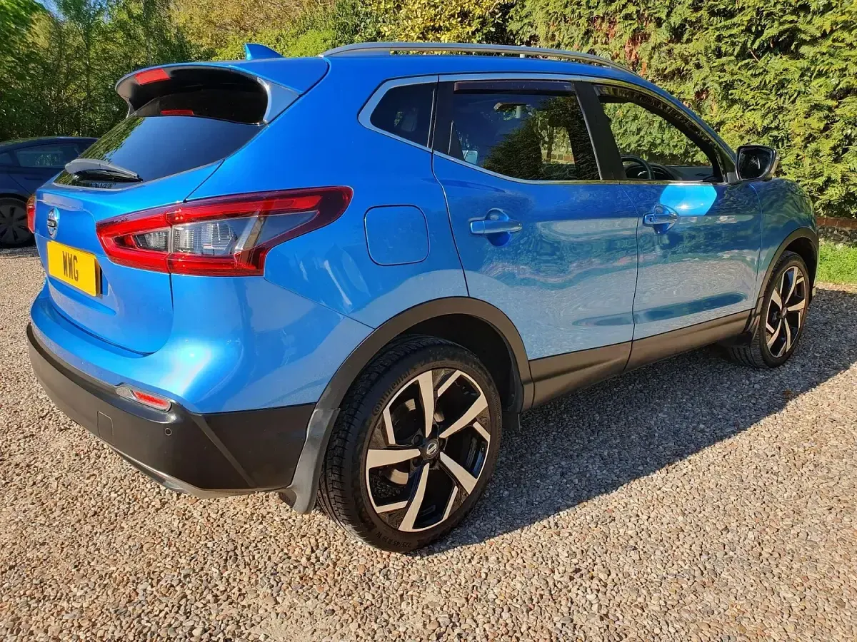 Used Nissan Qashqai Tekna+ 130 HP (95 kW) 2017 Blue SUV