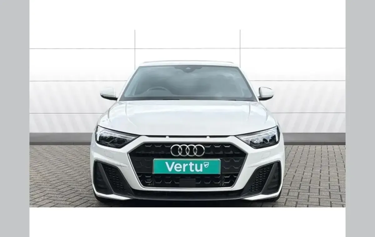 Used Audi A1 S-Line 116 HP (85 kW) 2024 White SUV