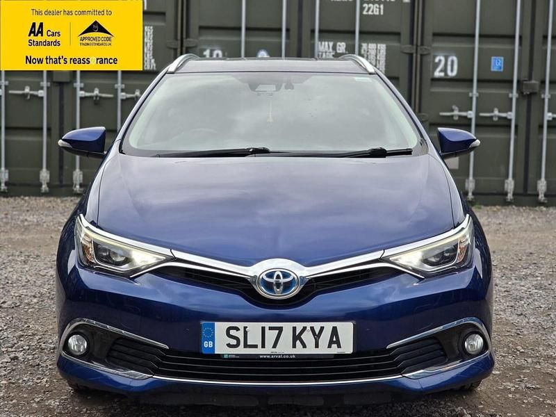 Used Toyota Auris Hybrid 2017 Blue Estate