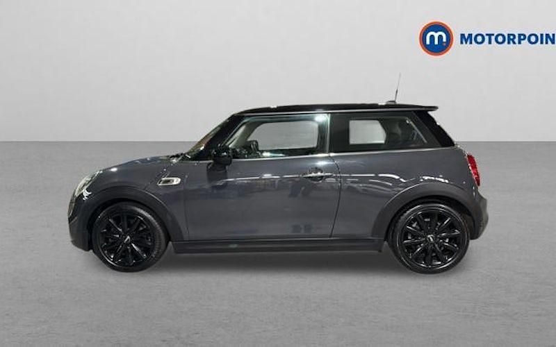 Used Mini Cooper S Classic 192 HP (141 kW) 2020 Hatchback