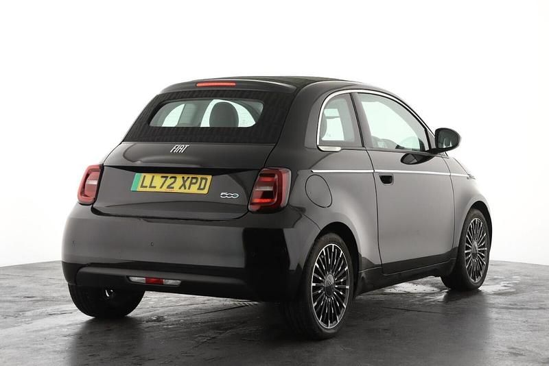 Used Fiat 500e La Prima 85 kW (116 HP) 2023 Black