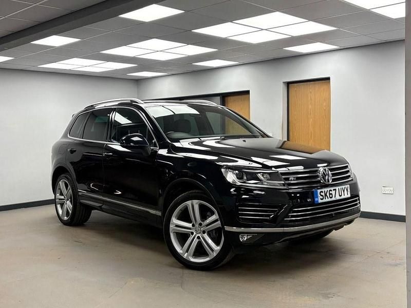 Used VW Touareg R-line Plus 262 HP (192 kW) 2017 Black SUV