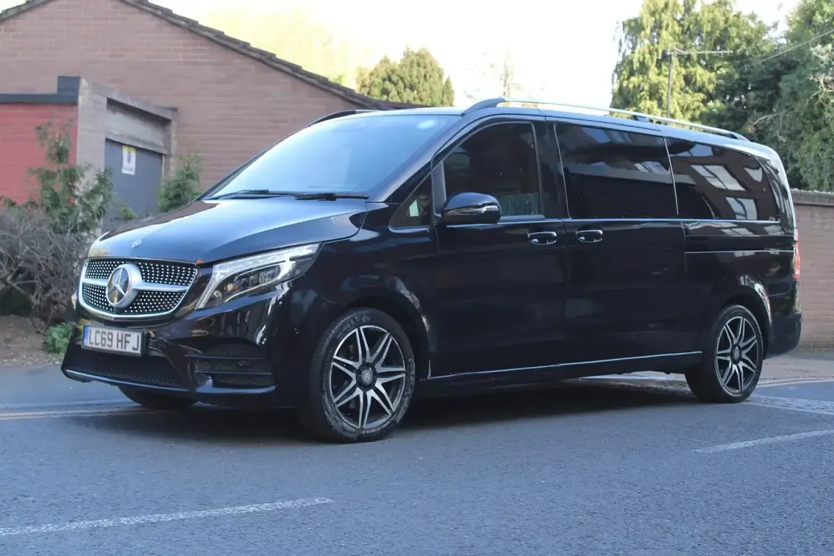 Used Mercedes V300 AMG line 239 HP (175 kW) 2019 Black MPV