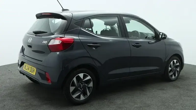 Używany Hyundai i10 Advanced 84 KM (61 kW) 2024 Szary Hatchback