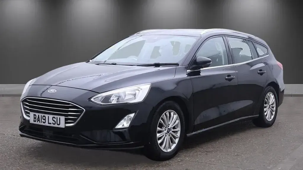 Used Ford Focus Titanium 150 HP (110 kW) 2019 Black Estate