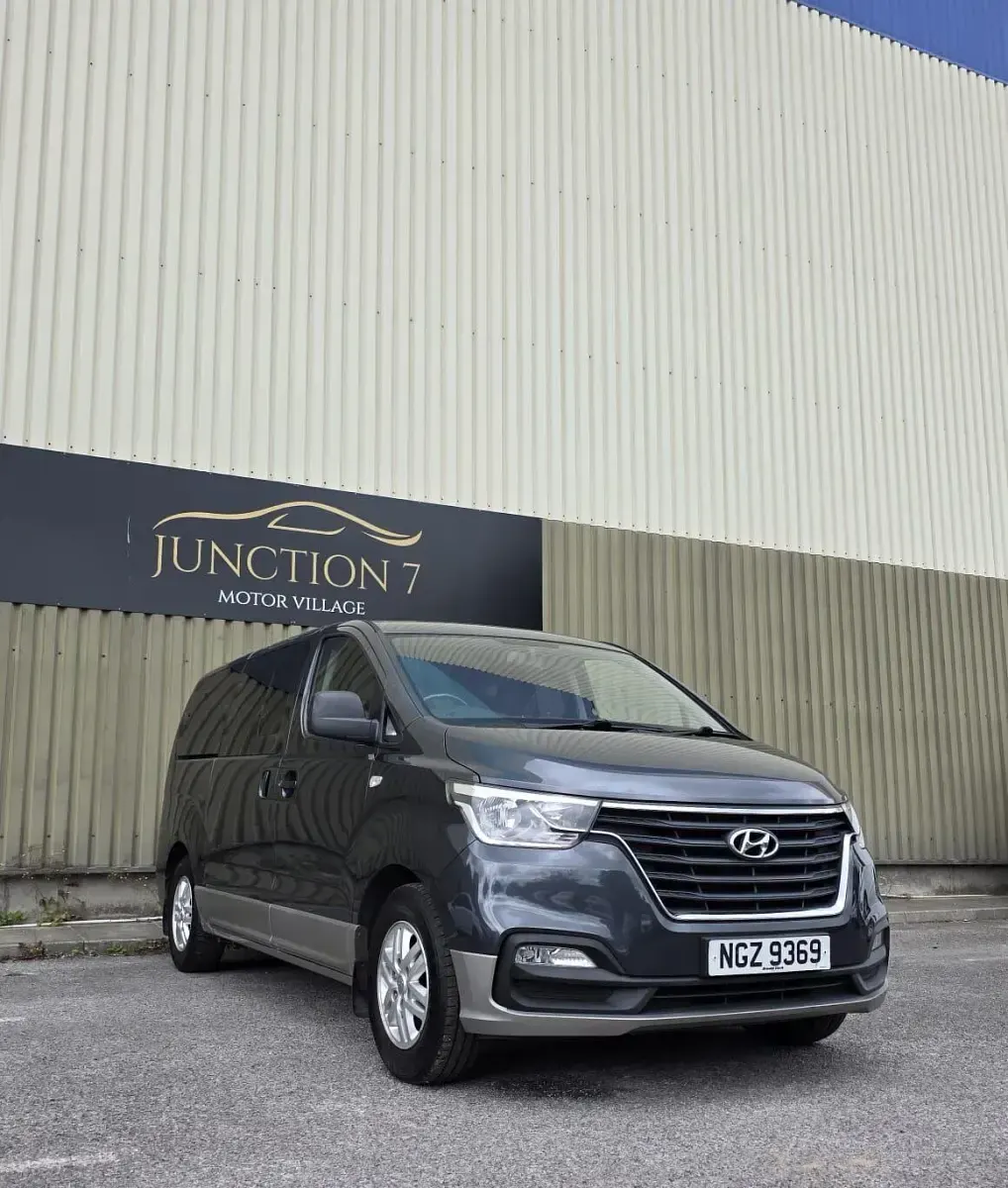 Used Hyundai I800 SE 136 HP (100 kW) 2019 Grey MPV