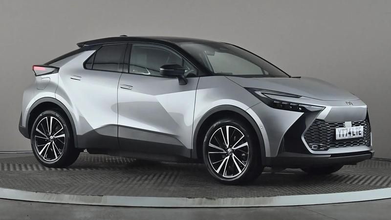 Used Toyota C-HR 223 HP (164 kW) 2024 Silver SUV