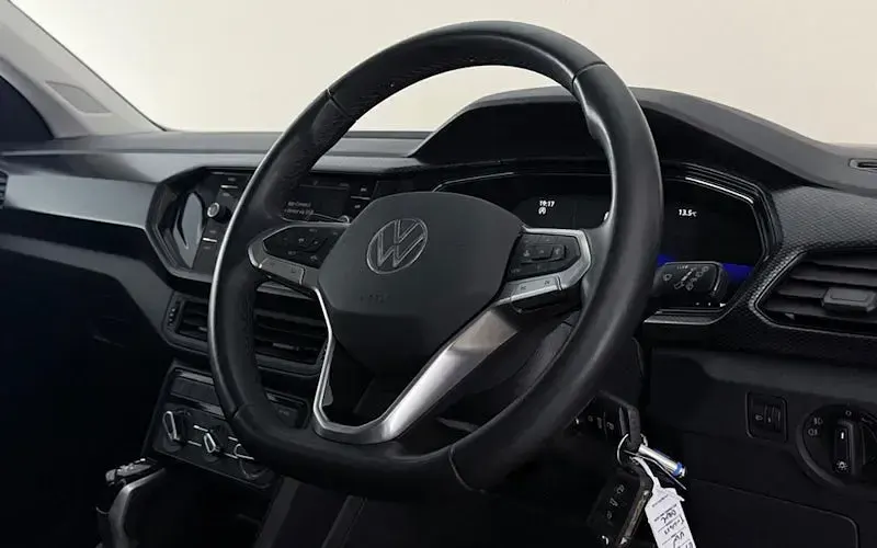 Gebraucht VW T-Cross SE 110 PS (80 kW) 2022 Blau SUV