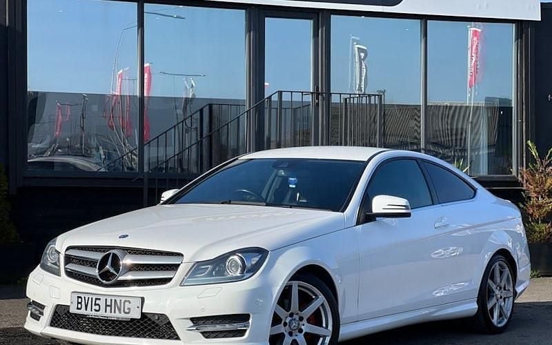Used Mercedes C180 Sport Edition 156 HP (114 kW) 2014 White Coupe