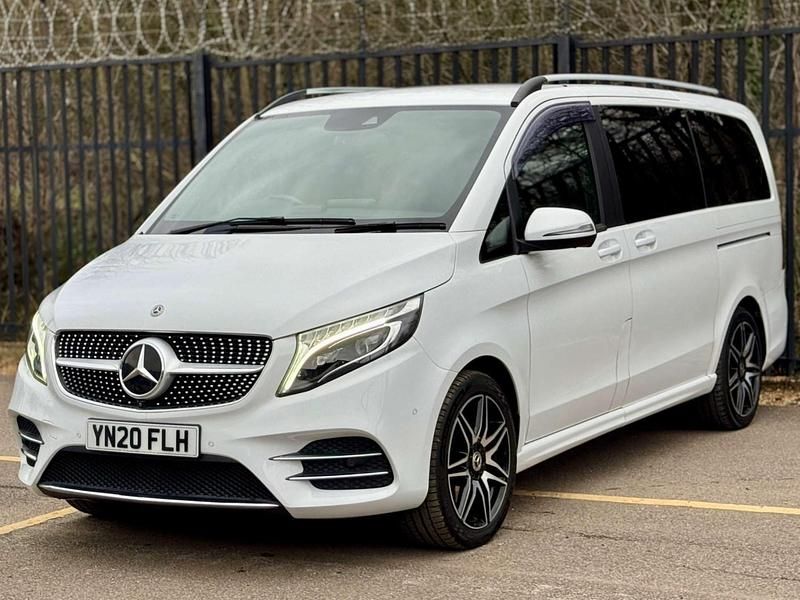 Used Mercedes V220 AMG line 163 HP (119 kW) 2020 White MPV