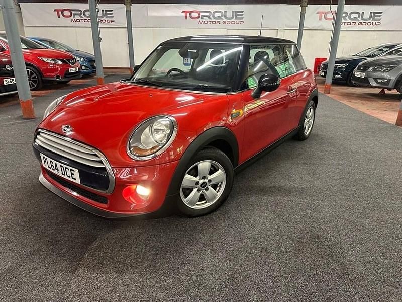 Red Used 2014 Mini Cooper Hatch Hatchback | £6,995 (Good price) - Image 1/4