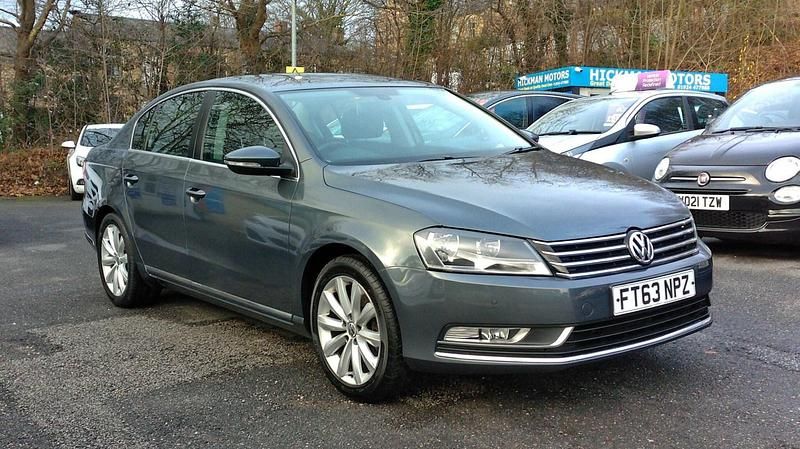 Grey Used 2014 VW Passat Highline Sedan | £5,495 (Fair price) - Image 1/4